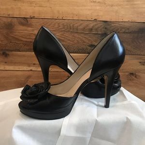 Beautiful Nine West Shoe! Excellent condition!